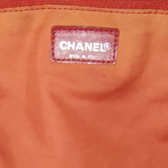 CHANEL Travel Ligne tote EUC - Picture 8 of 16